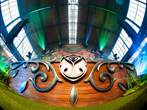 Tomorrowland Invited | Festival Stage